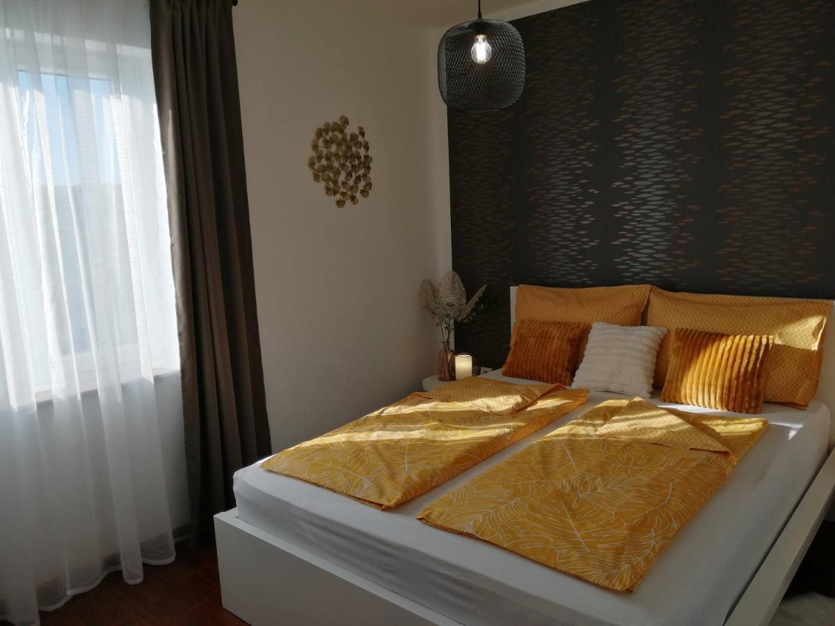 Apartment Iva Šilo Buitenkant foto
