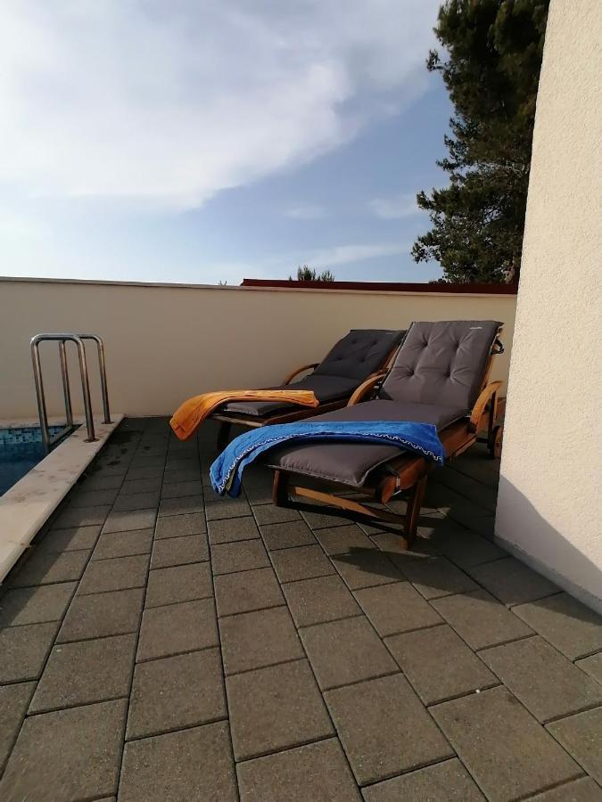 Apartment Iva Šilo Buitenkant foto